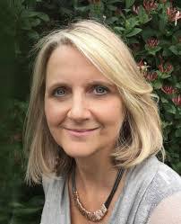 Ruth Mann's Instagram, Twitter & Facebook