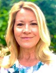 Krystal Killion's Instagram, Twitter & Facebook