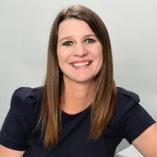 Stephanie Coyer's Instagram, Twitter & Facebook