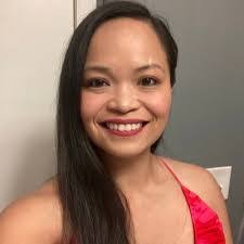 Kim Ferraro's Instagram, Twitter & Facebook