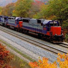 Cu soluția noastră de transport feroviar de marfă, puteți transporta materii prime și produse finite prin intermediul transportului convențional sau combinat. Transport Feroviar Fast Freight