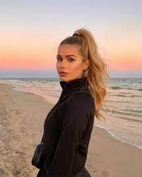 Liverpool goalkeeper loris karius has grabbed the headlines again but this time for matters off the field. Who Is Pamela Reif Dating Pamela Reif Boyfriend Husband