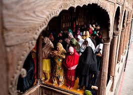 Let Women Inside Mohalla Mosques in Kashmir