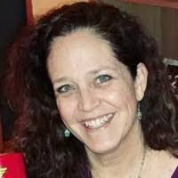 Heidi Scribner's Instagram, Twitter & Facebook