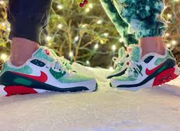 First up for the swoosh is this air max 90 christmas, which though the official imagery is available now, we're not expecting to see pairs of these christmas air max 90s hit stores and nike.com until at. Dc1607 100 Que Vaut La Nike Am90 Prm Nordic Christmas Ugly Sweater