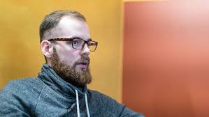 Germany: 70-year-old anti-fascist defaces neo-Nazi art