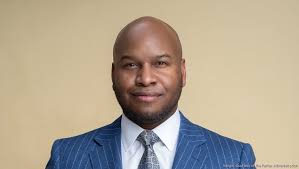 Philadelphia City Council President Kenyatta Johnson advocates for 50%  minority representation in construction projects