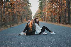 Best Friend Photoshoot Poses Fotos Tumbler De Amigas Fotos Tumblr De Primas Fotografia Amigas