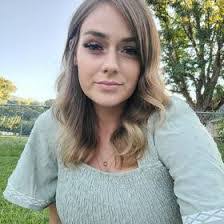 Sharon Geddes's Instagram, Twitter & Facebook