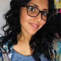 Elizabeth Muniz's Instagram, Twitter & Facebook