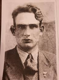 In regards to the photo that Eva Guggemos found in the Pacific collection,  I wrote this post