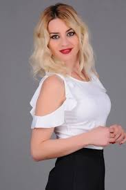 Bluz Omuz Acik Firfirli Beyaz Bluz Salas Dugun Kislik 2018 Moda Bayangiyim Elbise Fashion Gunluk Magaza Deri Modern Abiye Tasari Bluz Omuz Moda