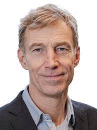 Thomas Hahn's Instagram, Twitter & Facebook