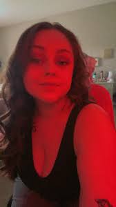 MERRY CHRISTMAS 🎁 I don't chase after people anymore. If they like  spending time with me,they will do so. If not, I'm content in my own  company because the world is still