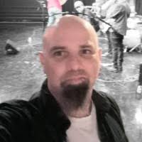 Josh Rumsey's Instagram, Twitter & Facebook