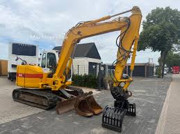 New Holland E80 Excavator
