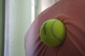 Te exponemos una amplia selección de productos relacionados con el mundo del tenis, entre ellos masajes pelota de tenis, esperamos que te agrade. Pelota De Tenis Padel En Fisioterapia Fisioterapia Y Pilates Xirgu