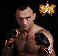 Robert Kręcicki zwycięża na gali Cage Warriors!