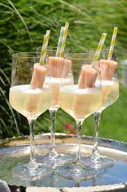 Über 19 bewertungen und für ausgezeichnet befunden. Pfirsich Popsicles In Prosecco So Schmeckt Der Sommer Pfirsich Eis Am Stiel Pfirsich Cocktail Rezepte Mit Wodka
