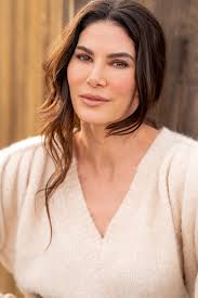 Ragan Wallake's Instagram, Twitter & Facebook