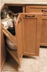 34 Gorgeouѕ Corner Cabinet Storage Ideas For Your Kitshen Kitchen Cabinet Storage Corner Kitchen Cabinet Corner Storage Cabinet