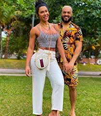 Marcella rica was born in brazil on october 16, 1991. Vitoria Strada E Marcella Rica Anunciam Noivado 2021 Comecou Bem Lindo
