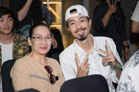 Netizen còn suy đoán đây là lời tỏ tình của nam rapper với nàng hậu đình đám. Rapper Ä'en Vau Len Tiáº¿ng Vá» Nghi Váº¥n Bi Máº­t Háº¹n Ho H Hen Nie