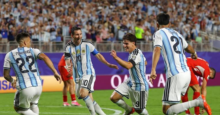 Otra vez al límite: Argentina venció a Suiza en la prórroga y chocará con  Inglaterra en las semis del Mundial 2026 | En Cancha