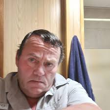 What could be causing my 351 Cleveland engine's accelerator pump issues?