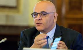 Curriculum vitae declaraţie de avere şi declaraţie de interese iunie 2021 arhivă declaraţii de avere şi declaraţii de interese anterioare: Foto Raed Arafat È™i Valeriu GheorghiÈ›Äƒ Au Plecat Cu Avionul La Arad SÄƒ Intampine Vaccinul Anti Covid Stiri Pe Surse Cele Mai Noi Stiri