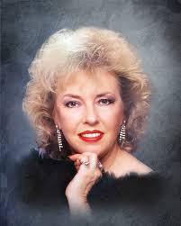 Sandy Barnhill's Instagram, Twitter & Facebook