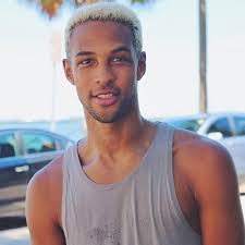 Simon desue miami / foto: Simon Desue Seine Fans Machen Sich Sorgen Um Ihn Bravo