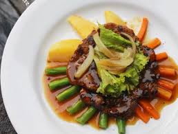 Dengan suasana yang romantic, comfort, cozy, dan tidak meninggalkan kesan tradisional, sehingga jauh dari kesan kota jakarta yang sumpek karena tingkat kebisingan di omah sendok sangat rendah. Omah Sendok Senopati Lengkap Menu Terbaru Jam Buka No Telepon Alamat Dengan Peta
