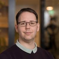 400+ 'Laszlo' profiles