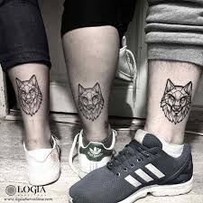 Los primeros años de vida de una persona transcurren, por lo general, junto a los padres. Tatuajes En Familia Tatuajes Logia Barcelona