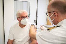 Find the perfect frank walter steinmeier stock photos and editorial news pictures from getty images. German President Steinmeier Receives Astrazeneca Jab The Local