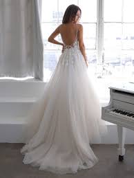 Oder du bist auf eine hochzeit eingeladen und suchst nun ein passendes abendkleid? Fliessende A Linie Mit Tiefem Rucken Pretty You
