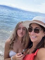 Shari Nguyen's Instagram, Twitter & Facebook