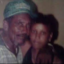 Can someone restore old family picture?