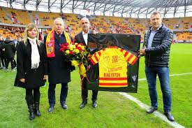 Nic zatem dziwnego, że kontrkandydat namaszczony przez zbigniewa bońka. Cezary Kulesza Milioner Z Podlasia Z Jagiellonia Bialystok Sylwetka Ludzie Newsweek Pl