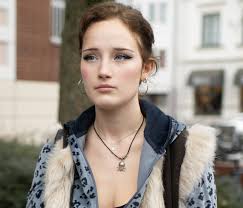 Spykenelever bojkottar svindyra studentmössor: ”Hetsas att beställa”