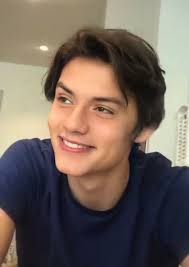 Girl teenager and Pegasus Fan Casting