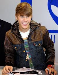 Justin Bieber Wearing Louis Vuitton Justin Bieber Outfits Justin Bieber I Love Justin Bieber