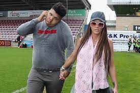 Außerdem leidet er unter einer genetischen störung. Katie Price Gesteht Ich Hoffe Harvey Stirbt Vor Mir Gala De
