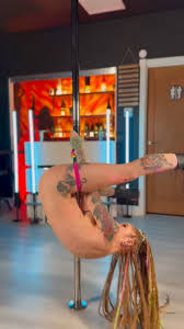 @poleporns video Tweet