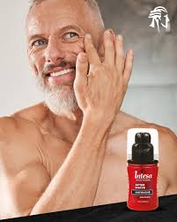 Prenditi cura della pelle del tuo viso con After Shave Antirughe Idratante  e previenine l'invecchiamento grazie alle vitamine A, C ed E contenute  nella formula! #IntesaPourHomme #antiage