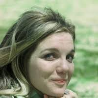 Jonette Lee's Instagram, Twitter & Facebook