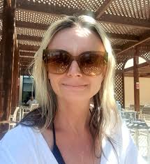 Hi, I'm Nici from the Wholeness Collective, and I'm here to offer you the  chance to experience a unique and beautiful day like no other! And when you  buy your ticket before