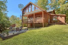 Find a three bedroom cabin rental in gatlinburg or pigeon forge tn. 3 Bedroom Cabin In Smoky Mountains Cabins Usa Gatlinburg