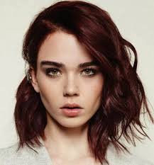 Mahagoni Haarfarbe Trendige Nuancen Und Pflegetipps Hair Colour For Green Eyes Hair Color Mahogany Hair Color Auburn